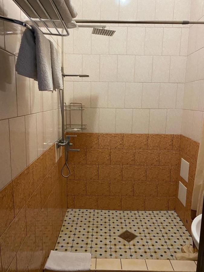 Hotel Gostynnyi Dvir Bucha Luaran gambar