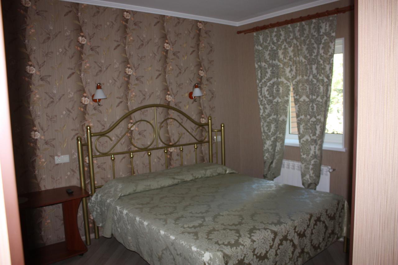 Hotel Gostynnyi Dvir Bucha Bilik gambar