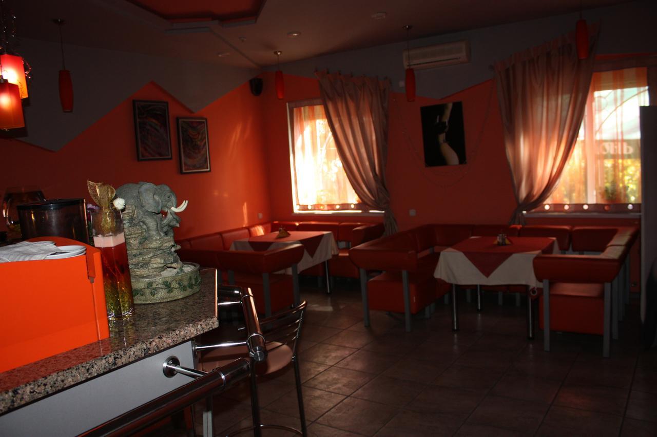 Hotel Gostynnyi Dvir Bucha Luaran gambar