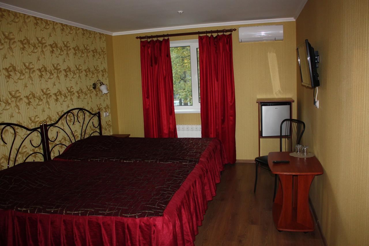 Hotel Gostynnyi Dvir Bucha Bilik gambar
