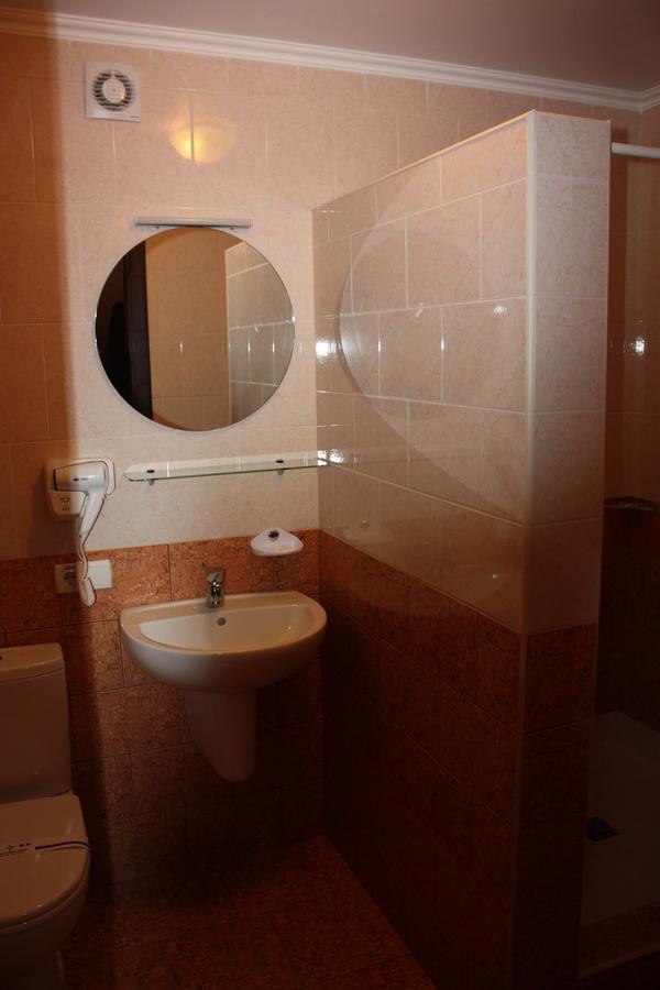 Hotel Gostynnyi Dvir Bucha Bilik gambar