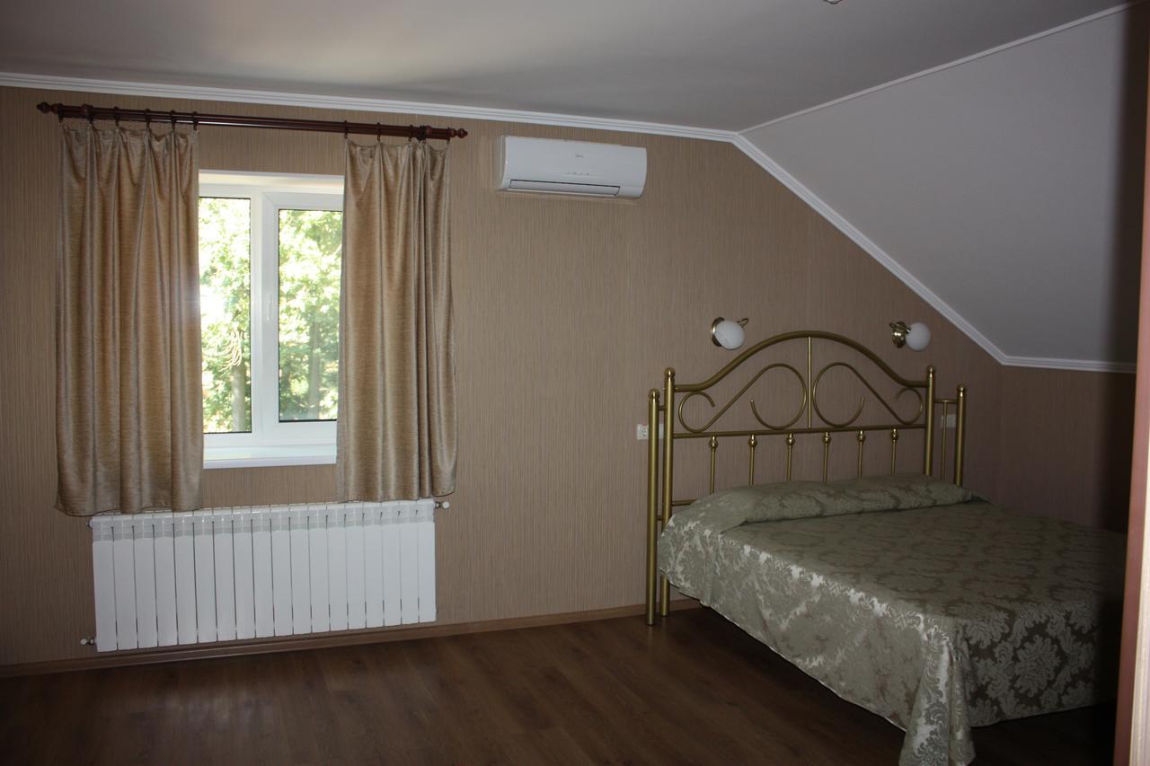 Hotel Gostynnyi Dvir Bucha Luaran gambar