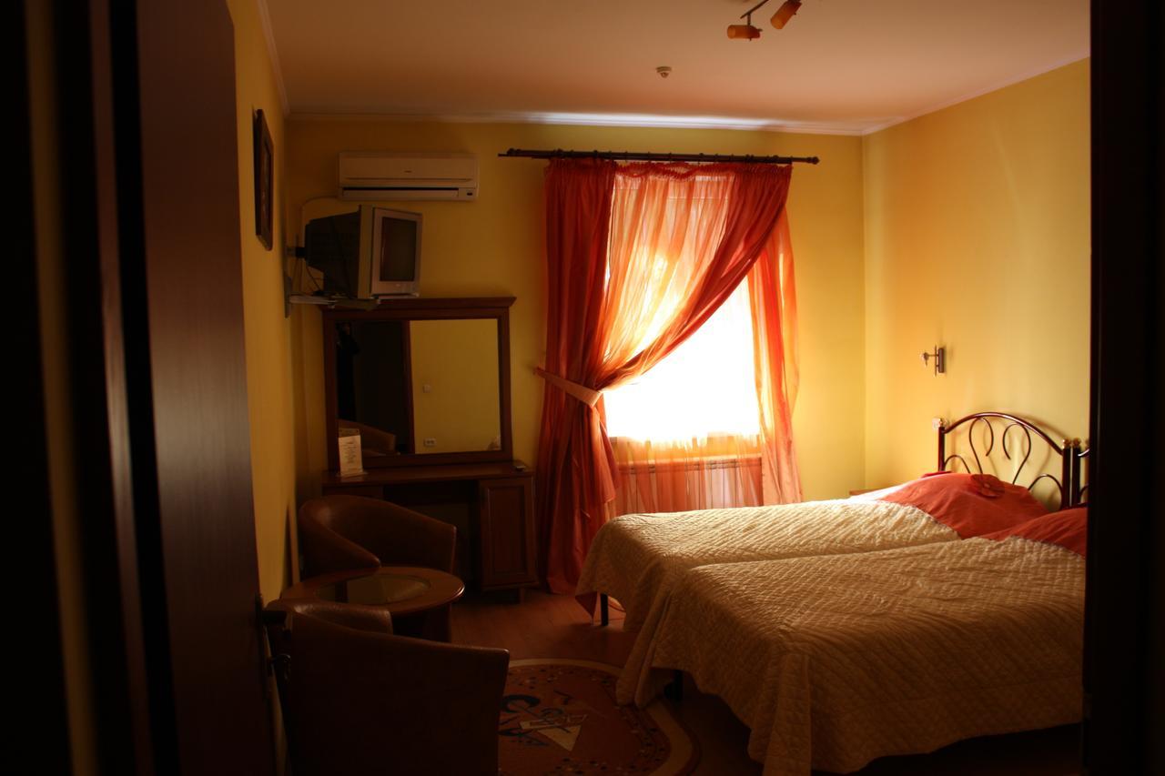 Hotel Gostynnyi Dvir Bucha Bilik gambar